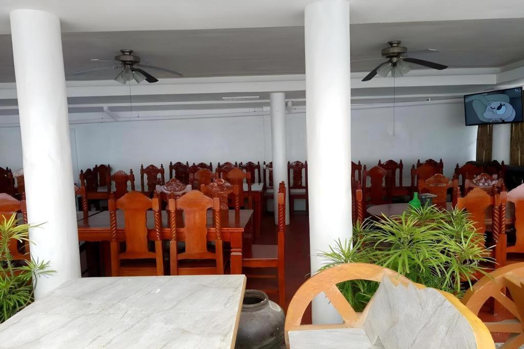 Palm Grove Saud Holiday Complex Hotel Pagudpud Exterior foto